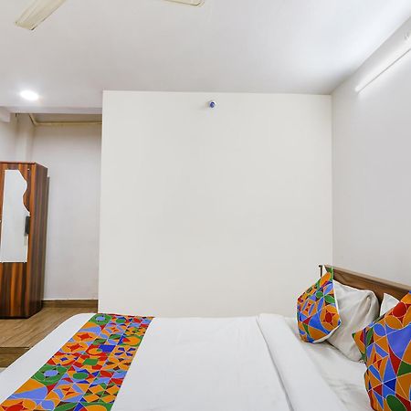 Fabexpress Korner Inn - Sivaji Park ヴィシャーカパトナム エクステリア 写真